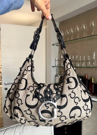 borsa a spalla 42x26 in cotone beige nera con monogram g e placca g argento vintage y2k, brand: Vintage Dressing, condizioni: Ottime, €85.00, €89.95 include la Protezione acquisti