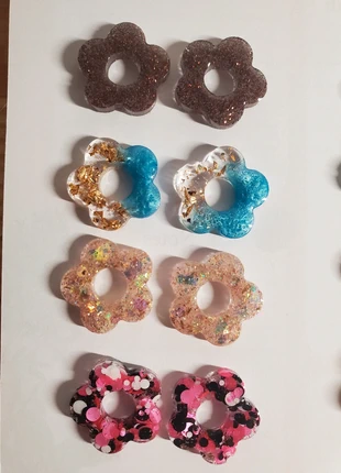 Pampilles fleurs marrons bleues beiges roses résine interchangeables, merk: Fleur, staat: Heel goed, € 8,00, € 9,10 inclusief Kopersbescherming Pro