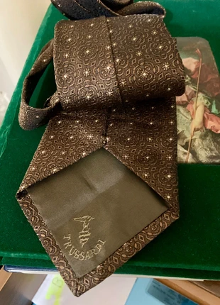 Cravatta in seta (Trussardi), merk: Trussardi, staat: Heel goed, € 15,90, € 17,40 inclusief Kopersbescherming