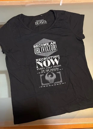 Maglietta Fantastic Beasts manica corta nera, marque: Disney, état: Très bon état, taille: XL / 42 / 14, 6,00 €, 7,00 € Protection acheteurs incluse