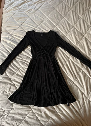 H&M Basic Kleid Schwarz, marque: H&M, état: Très bon état, taille: XS / 34 / 6, 8,00 €, 9,10 € Protection acheteurs incluse