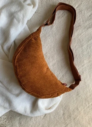 Petite sacoche marron en velours, staat: Nieuw zonder prijskaartje, € 15,00, € 16,45 inclusief Kopersbescherming