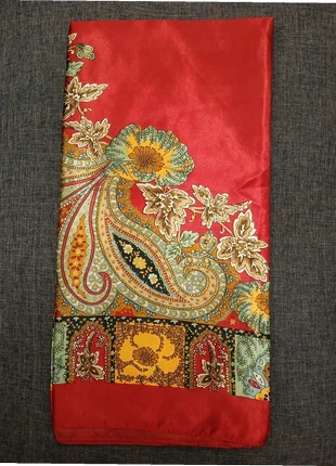 Foulard Satin 90 x 90cm, marca: Natural, estado: Muy bueno, 9,95 €, 11,15 € Protección al comprador Pro incluida