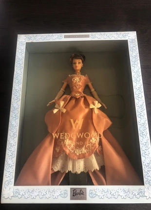 Barbie wedgwood Angleterre 1759 édition limitée, marke: Barbie, zustand: Neu, größe: Einheitsgröße, 100,00 €, 105,70 € inklusive Vinted-Käuferschutz