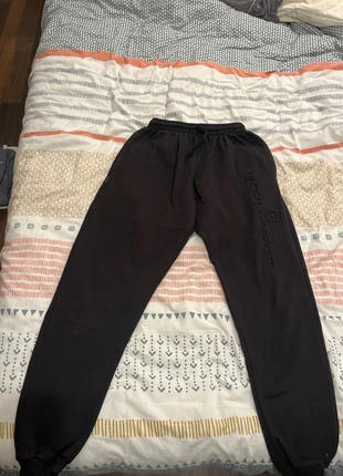 Jogging, merk: Pascal Morabito, staat: Nieuw zonder prijskaartje, maat: M / 38 / 10, € 3,00, € 3,85 inclusief Kopersbescherming