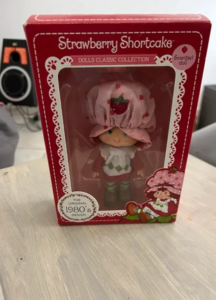 Poupée Charlotte aux fraises, brand: Altaya, condizioni: Nuovo senza cartellino, taglia: 7 anni / 122 cm, €8.00, €9.10 include la Protezione acquisti