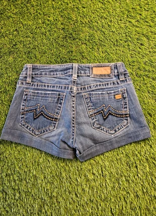 Miss Me Y2K Vintage Denim Mini Shorts - Embroidered Pocket Detail, marque: Miss Me, état: Très bon état, taille: M / 38 / 10, 28,00 €, 30,10 € Protection acheteurs incluse