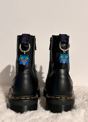 Bijoux pour Dr. Martens - Chat K-pop demons unter, marque: k-pop demon hunter, état: Très bon état, 10,00 €, 11,20 € Protection acheteurs (Pro) incluse