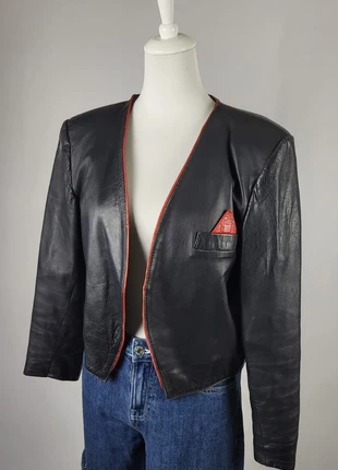Veste cuir Yves Saint Laurent femme vintage 80s noir rouge rare coupe courte YSL couture rétro, marque: Yves Saint Laurent, état: Très bon état, taille: M / 38 / 10, 180,00 €, 189,70 € Protection acheteurs (Pro) incluse