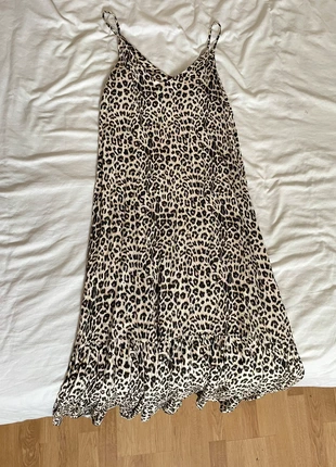 Robe léopard, marque: H&M, état: Très bon état, taille: M / 38 / 10, 4,50 €, 5,43 € Protection acheteurs incluse