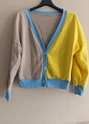 Cardigan Crop Donna Color block beige, giallo acceso e azzurro pastello, marca: Vintage Dressing, estado: Bom, tamanho: Tamanho único, €9.00, €10.15 inclui Proteção do Comprador
