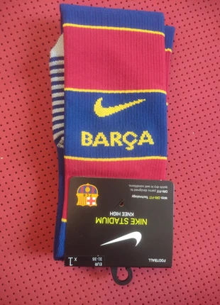 Chaussettes de Foot FC Barcelone, Nike Authentique Officiel taille 31/35, Neuf, brand: Nike, condition: New with tags, size: 11 years / 146 cm, €10.00, €11.20 includes Buyer Protection Pro