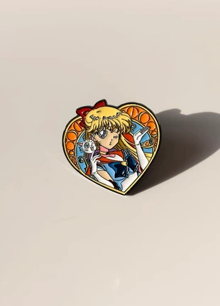 Spilla Sailor Moon - Sailor Venus, marke: Sailor Moon, zustand: Wie neu, 4,50 €, 5,43 € inklusive Vinted-Käuferschutz