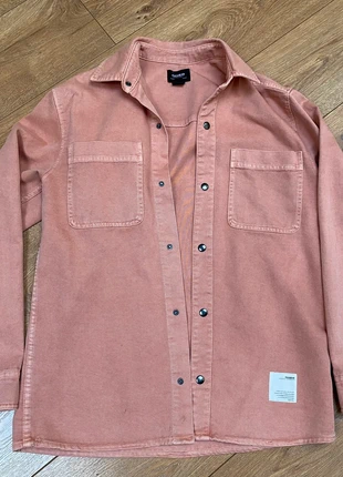 Veste sur chemise Pull & Bear Rose de taille S, marque: Pull & Bear, état: Neuf sans étiquette, taille: S, 20,00 €, 21,70 € Protection acheteurs incluse