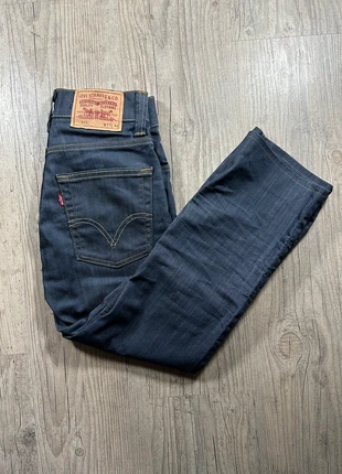 Levis 511 coupe slim flaire bleu marine taille w27 l32 - très bon état, merk: Levi's, staat: Heel goed, maat: S / 36 / 8, € 22,70, € 24,54 inclusief Kopersbescherming