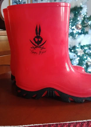 Stivaletti in gomma, brand: tommy mikino, condizioni: Nuovo senza cartellino, taglia: 32, €10.00, €11.20 include la Protezione acquisti