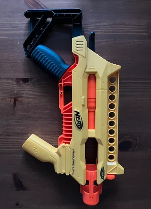 Pistolet Nerf Vanguard LR-1 Alfa Strike, marca: Hasbro, estado: Muito bom, €8.00, €9.10 inclui Proteção do Comprador