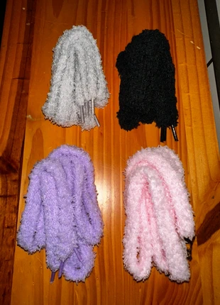 4 Paire de lacets fluffy, brand: Fluffy, condizioni: Nuovo senza cartellino, taglia: Altro, €12.00, €13.30 include la Protezione acquisti