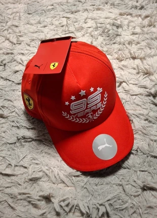 Casquette Ferrari F1 95 years Rouge Taille unique, marque: Ferrari, état: Neuf avec étiquette, taille: Taille unique, 15,00 €, 16,45 € Protection acheteurs incluse