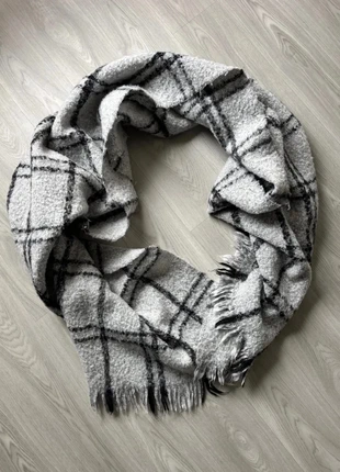 Écharpe plaid Pimkie collection – taille unique, merk: Pimkie, staat: Goed, € 5,00, € 5,95 inclusief Kopersbescherming