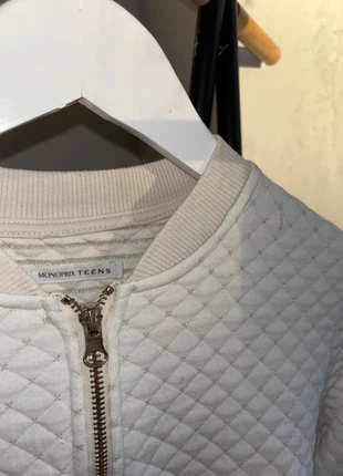 Gilet Crème et Doré Monoprix teens 💛, marque: Monoprix Teens, état: Bon état, taille: 14 ans / 164 cm, 8,00 €, 9,10 € Protection acheteurs incluse