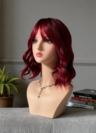 Perruque wig parruca perrücke courte ondulée rouge avec frange, brand: givenza, condizioni: Ottime, €18.00, €19.60 include la Protezione acquisti Pro
