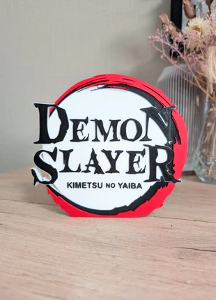 Demon Slayer logo décoratif 16x15cm Excellent état Fanart, marke: Demon Slayer, zustand: Sehr gut, 16,00 €, 17,50 € beinhaltet Vinted-Käuferschutz Pro