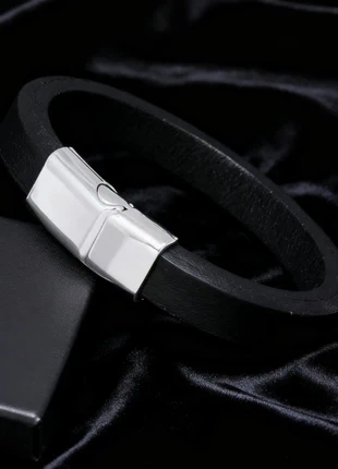 Pulsera Negra con Detalle Plateado, état: Neuf sans étiquette, 9,00 €, 10,15 € Protection acheteurs incluse