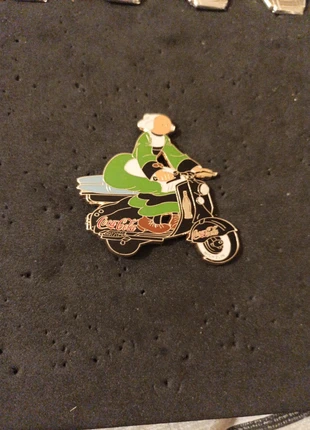 Pin's Bécassine Coca Cola Michelin, marque: Bécassine, état: Très bon état, 12,00 €, 13,30 € Protection acheteurs incluse