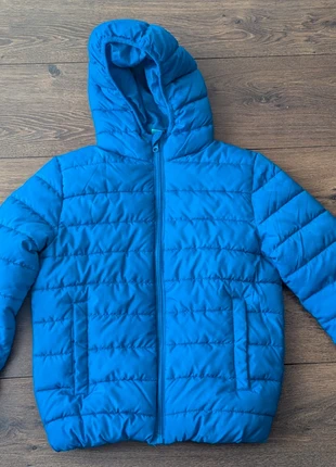Jaqueta azul invierno niño, marca: Little Kids, estado: Muito bom, tamanho: 9 anos / 134 cm, €6.00, €7.00 inclui Proteção do Comprador