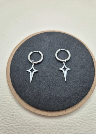 😍 Boucles d'oreilles, marque: Stüssy, état: Très bon état, 8,00 €, 9,10 € Protection acheteurs incluse