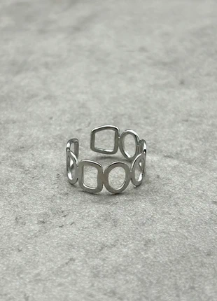 125. Bague argent ajustable, ronde en acier inoxydable style Vintage, Y2k, marque: CHROME, état: Très bon état, taille: Ajustable, 6,00 €, 7,00 € Protection acheteurs (Pro) incluse