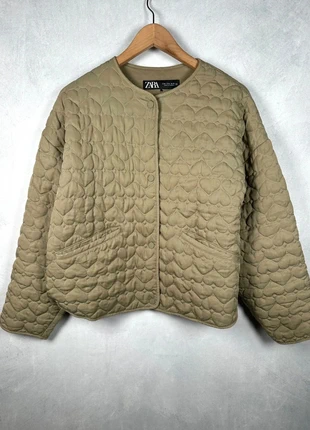 Zara - Veste matelassée coeurs M #W15, marque: Zara, état: Très bon état, taille: M / 38 / 10, 39,00 €, 41,65 € Protection acheteurs incluse