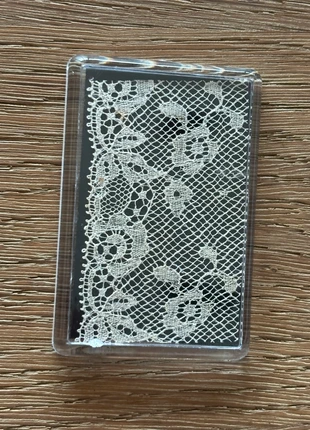 Magneet met kant - aimant avec Dentelle, merk: Craft, staat: Nieuw zonder prijskaartje, € 8,00, € 9,10 inclusief Kopersbescherming
