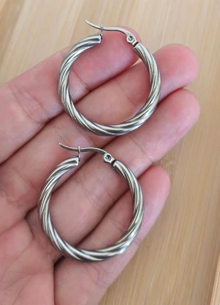 Boucles d'oreilles créoles torsadé acier inoxydable argent, brand: créoles, condizioni: Ottime, €7.00, €8.05 include la Protezione acquisti Pro
