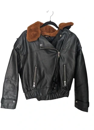 Veste aviateur noire femme Pimkie – Taille L – Fourrure marron, merk: Pimkie, staat: Goed, maat: L / 40 / 12, € 5,00, € 5,95 inclusief Kopersbescherming