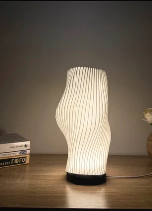 Modern Wavy Table Lamp / Lampe Moderne Ondulée, marque: Handmade, état: Neuf sans étiquette, 21,90 €, 23,70 € Protection acheteurs incluse