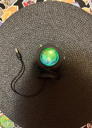 🌈 Luce USB magica trasforma la tua stanza in un tramonto su Marte, état: Très bon état, 5,00 €, 5,95 € Protection acheteurs incluse