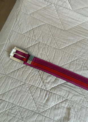 Ceinture Karen millen, marque: Karen Millen, état: Très bon état, taille: 80 cm, 10,00 €, 11,20 € Protection acheteurs incluse