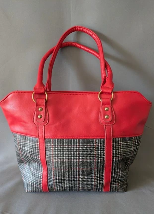 Grand sac à main rouge et gris à carreaux – sans marque – 41 x 29 x 10 cm, état: Bon état, 12,00 €, 13,30 € Protection acheteurs (Pro) incluse