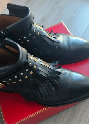 Paire de bots noir taille 39, merk: Eureka, staat: Heel goed, maat: 39, € 8,00, € 9,10 inclusief Kopersbescherming