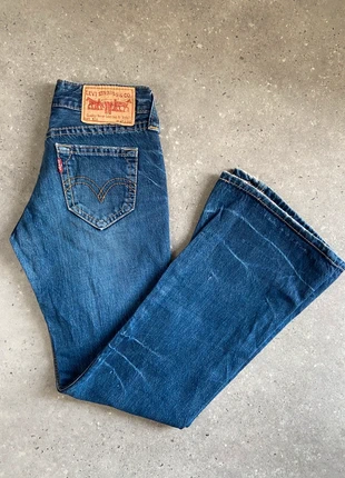 Jean Levi's Femme 927 W27 L32 - S - 36FR Coupe évase pattes d'eph taille basse Bleu marine, marque: Levi's, état: Très bon état, taille: S / 36 / 8, 30,00 €, 32,20 € Protection acheteurs incluse