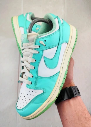 Baskets Sneackers Nike Dunk Low << Green Glow >> Taille 40, marque: Nike, état: Très bon état, taille: 40, 55,00 €, 58,45 € Protection acheteurs (Pro) incluse
