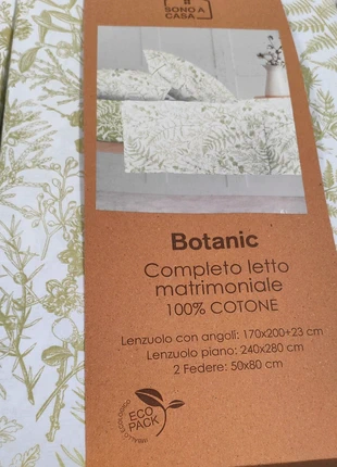 Completo letto matrimoniale botanico 100% cotone oeko-tex, brand: sono a casa, condizioni: Nuovo con cartellino, taglia: Matrimoniale (155-190 cm x 200-220 cm), €25.00, €26.95 include la Protezione acquisti