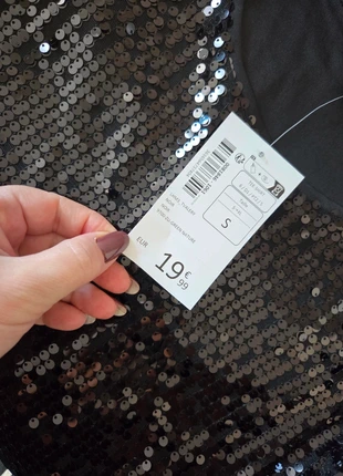 Blouse à sequins noire femme, brand: LH, condition: New with tags, size: S / 36 / 8, €14.00, €15.40 includes Buyer Protection