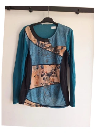 237. Haut bleu patchwork manches longues T42, état: Très bon état, taille: XL / 42 / 14, 6,00 €, 7,00 € Protection acheteurs (Pro) incluse