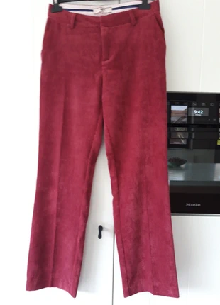 MKT studio velourse broek, bordeaux, maat 38, merk: MKT Studio, staat: Heel goed, maat: M / 38 / 10, € 30,00, € 32,20 inclusief Kopersbescherming