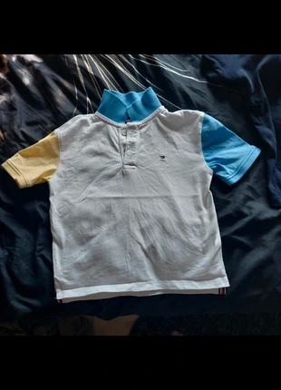 Polo Tommy Hilfiger, merk: Tommy Hilfiger, staat: Nieuw zonder prijskaartje, maat: 24-36 maanden / 92 cm, € 3,50, € 4,38 inclusief Kopersbescherming