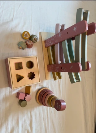 mooi little dutch speelgoed, merk: Little Dutch, staat: Heel goed, maat: 12-18 maanden / 80 cm, € 15,00, € 16,45 inclusief Kopersbescherming