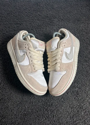 Nike Sb Dunk low City Of love, marque: Nike, état: Très bon état, taille: 38.5, 59,00 €, 62,65 € Protection acheteurs (Pro) incluse